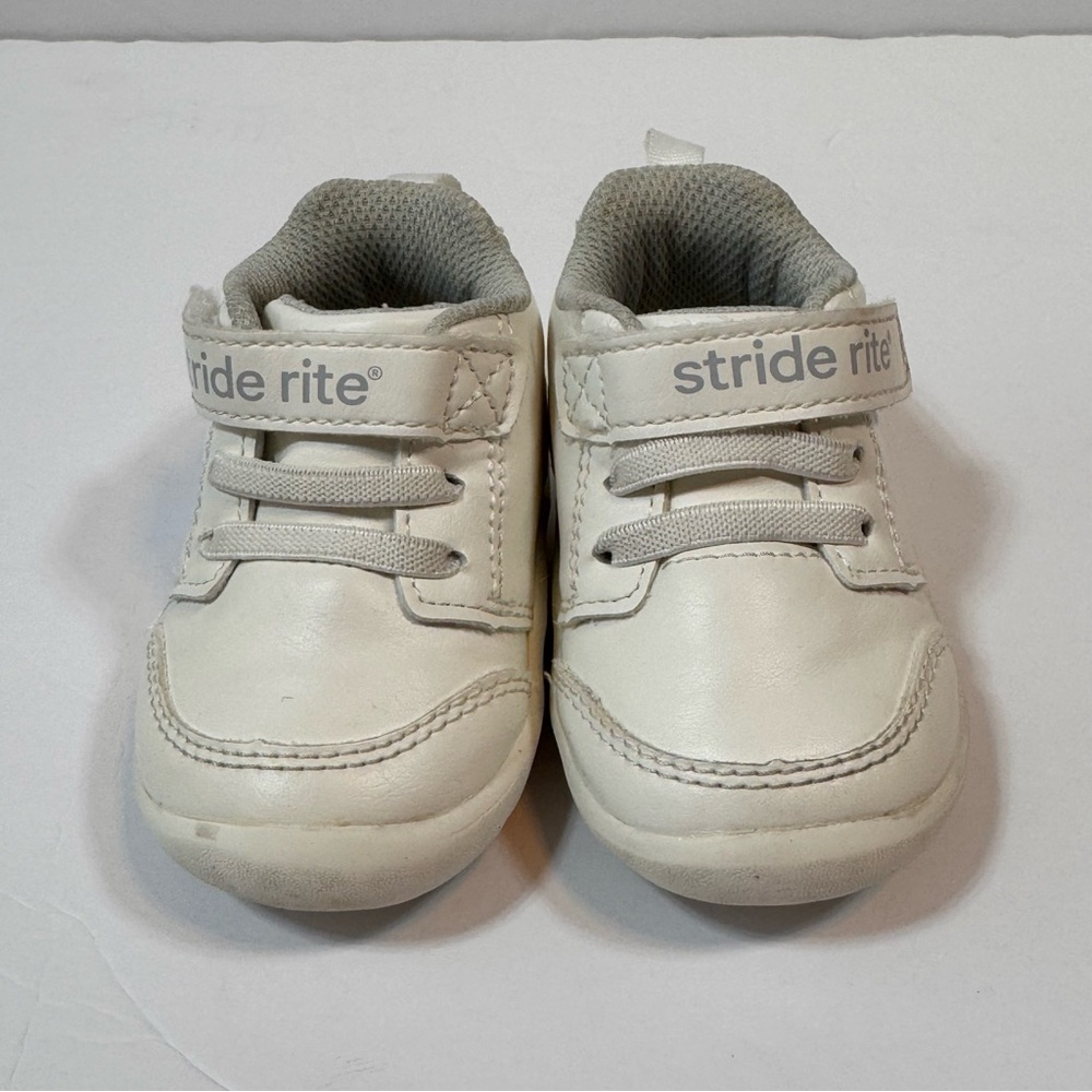 Baby Tennis Shoes Stride Rite Munchkins Size 3M Boys and Girls White
